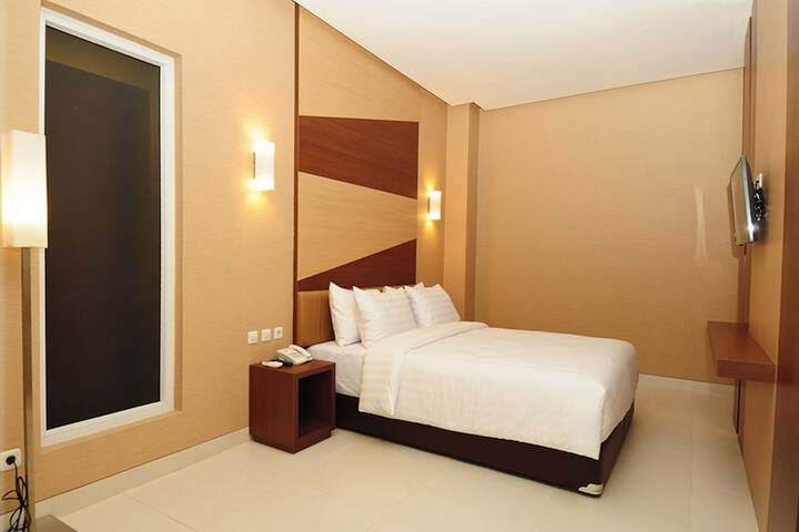 Room 6 of 20