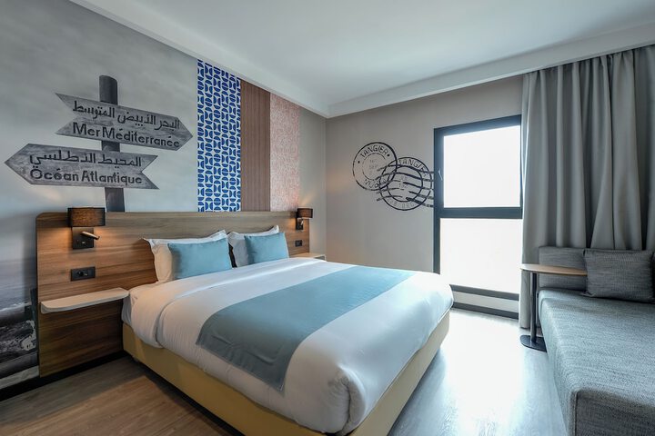 Room 52 of 112