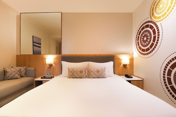 Room 30 of 68