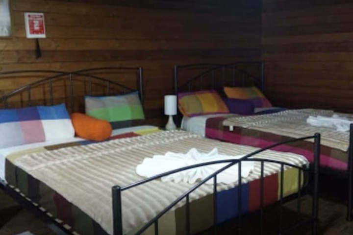Room 3 of 8