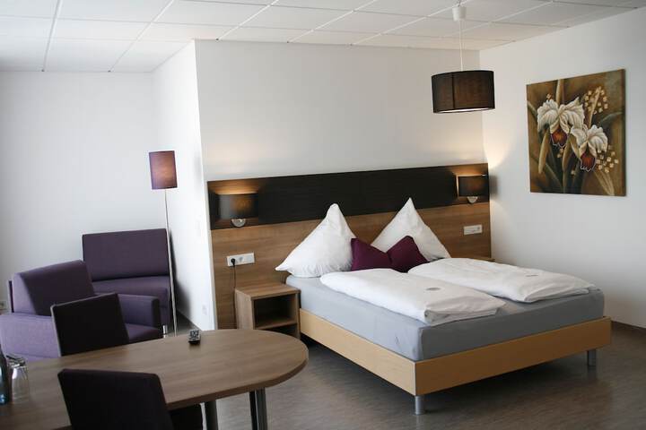 Room 4 of 26