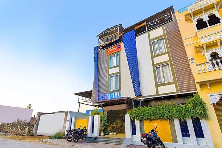 SKYBLU HOTEL & ROOFTOP RESTAURANT