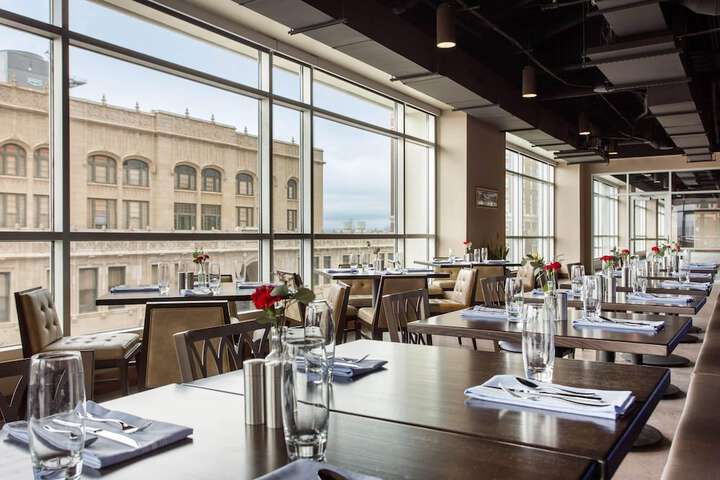 Dining 72 of 99