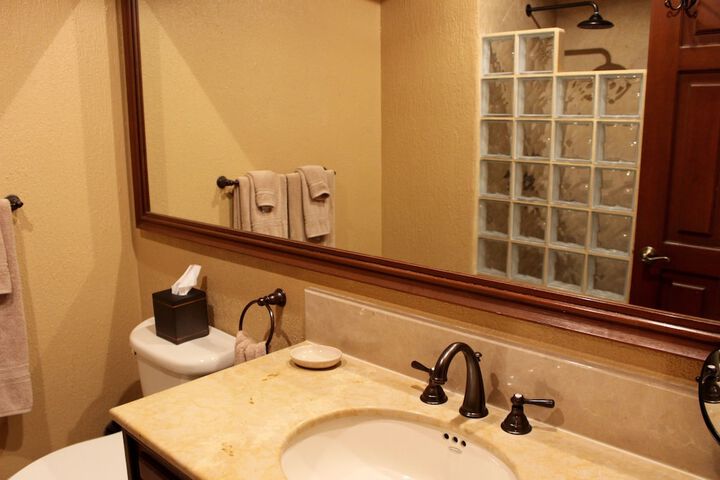 Room 547 of 599