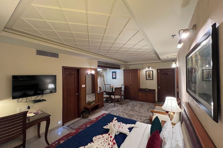 Room 64 of 164