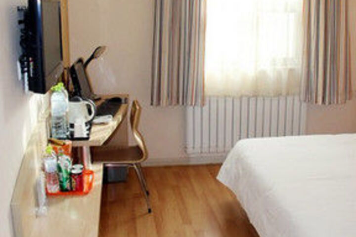 Room 26 of 67