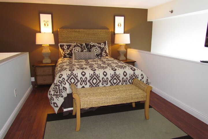 Room 9 of 237