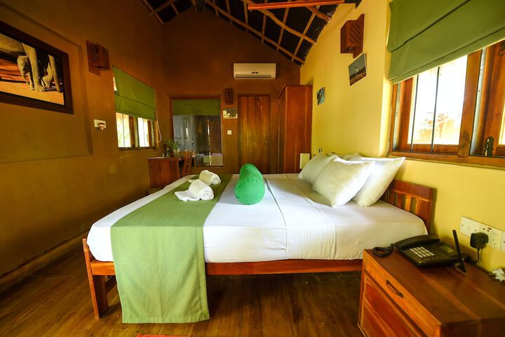 Room 3 of 63