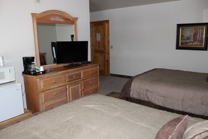 Room 44 of 104