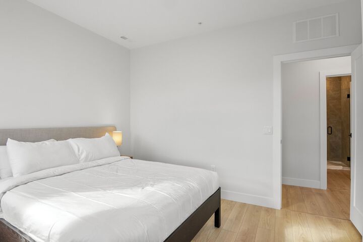 Room 2 of 45
