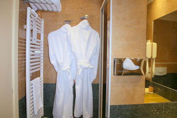 Clean Restrooms
