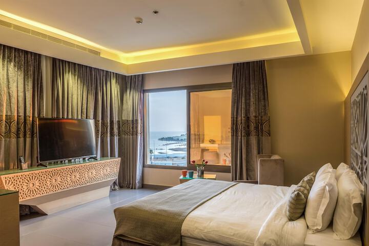 Room 54 of 124