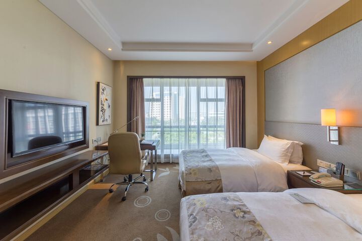 Room 15 of 39