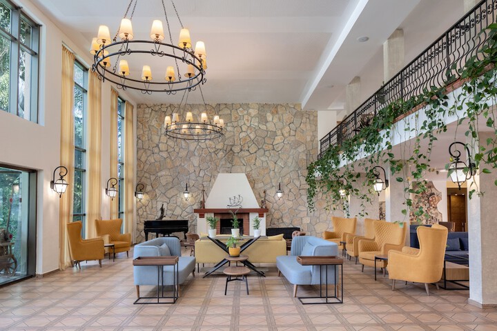 Lobby Entry
