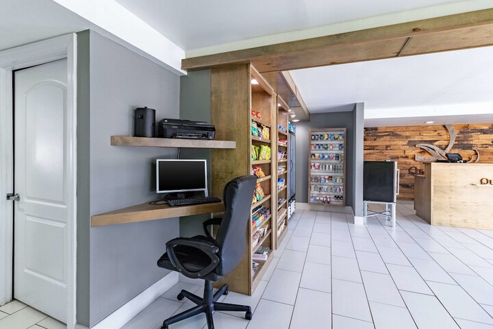 Business center
