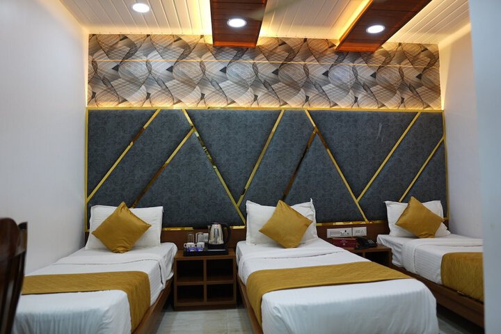 Room 43 of 68