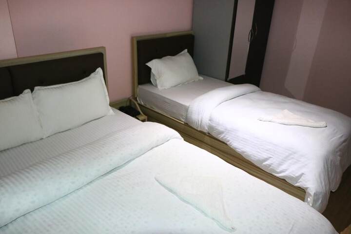 Room 20 of 39