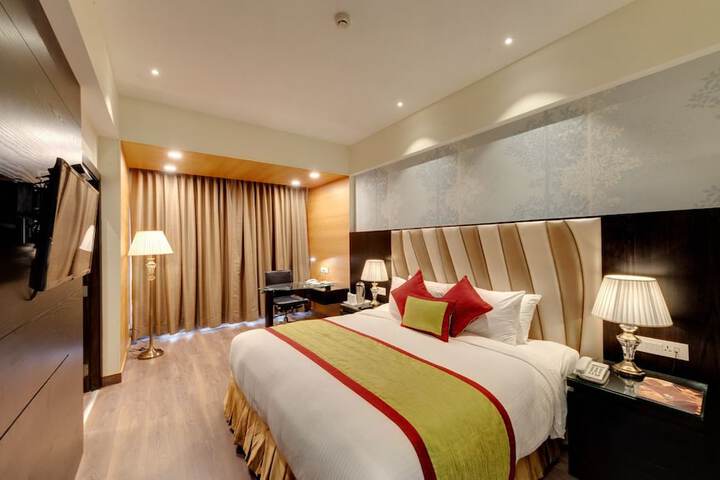 Room 6 of 39