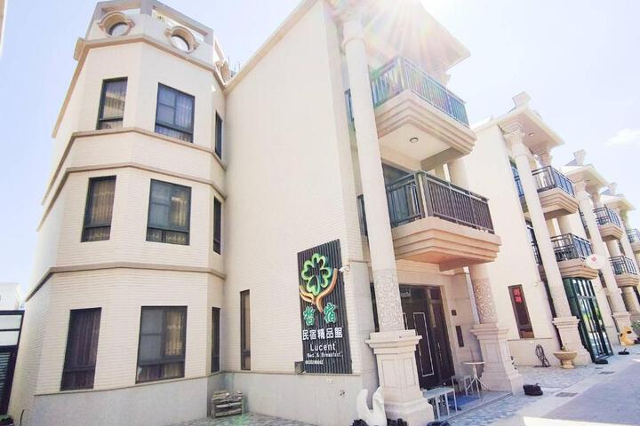Lucent Bed & Breakfast