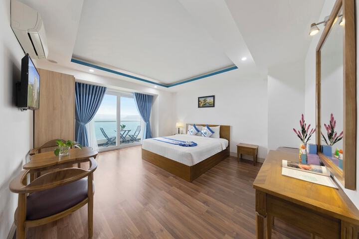 Room 6 of 21