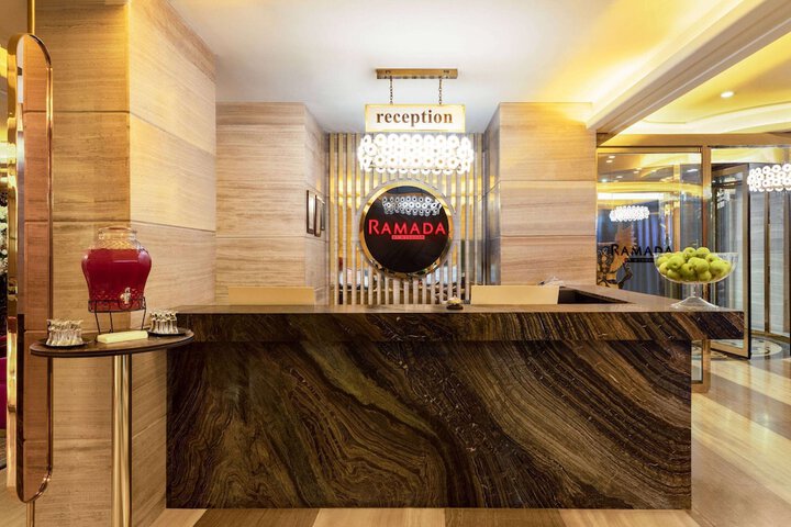 Guest Lobby