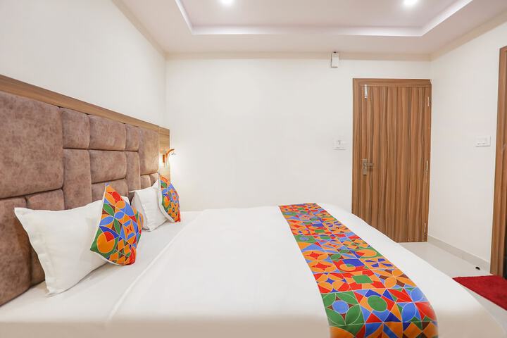 Room 16 of 25