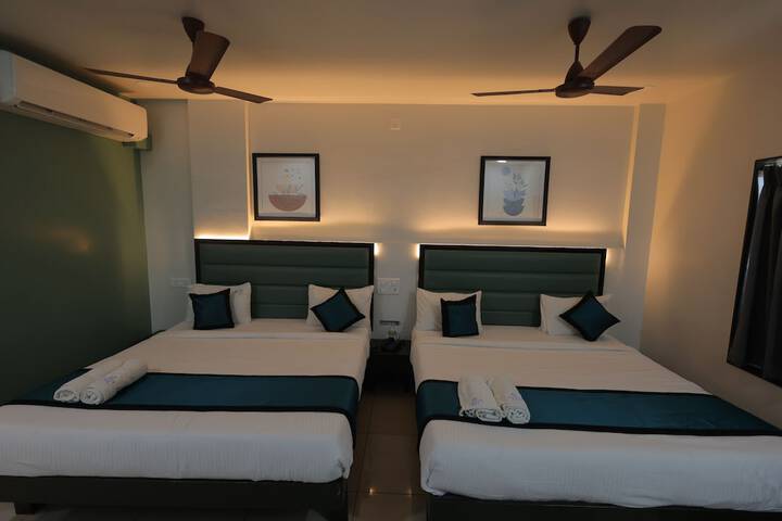 Room 12 of 48