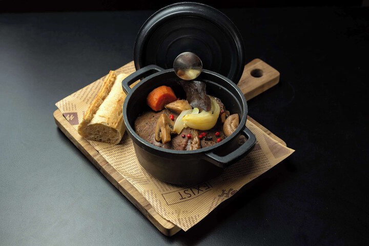 Dining 57 of 80