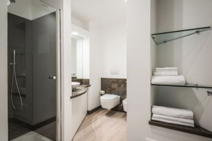 Room 7 of 47