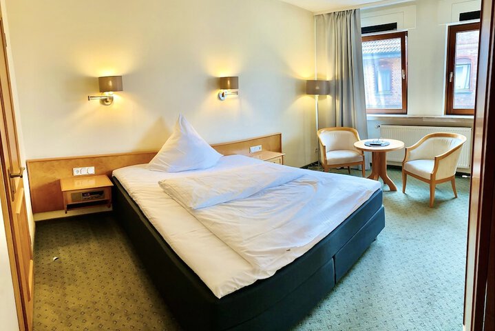 Room 21 of 49