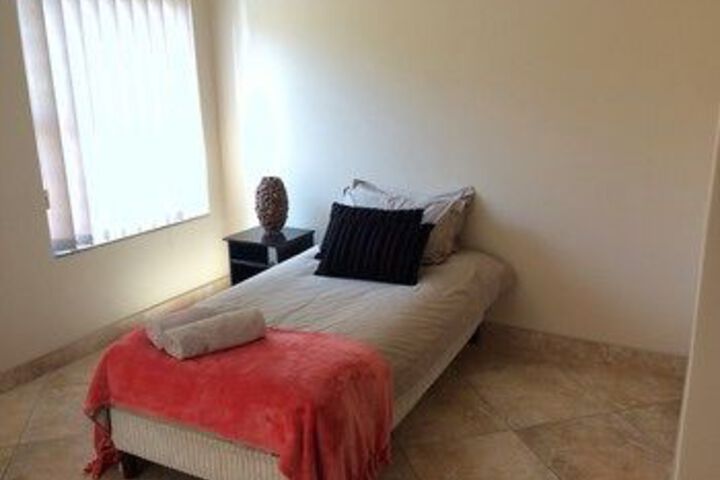 Room 14 of 24
