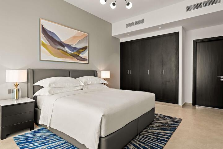 Room 16 of 166