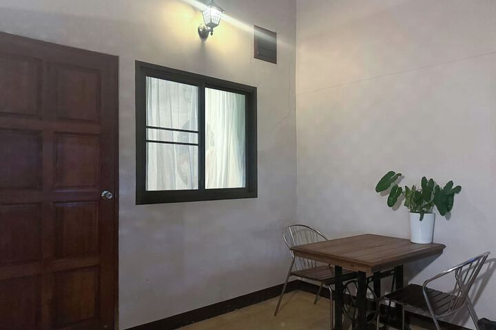 Room 9 of 44