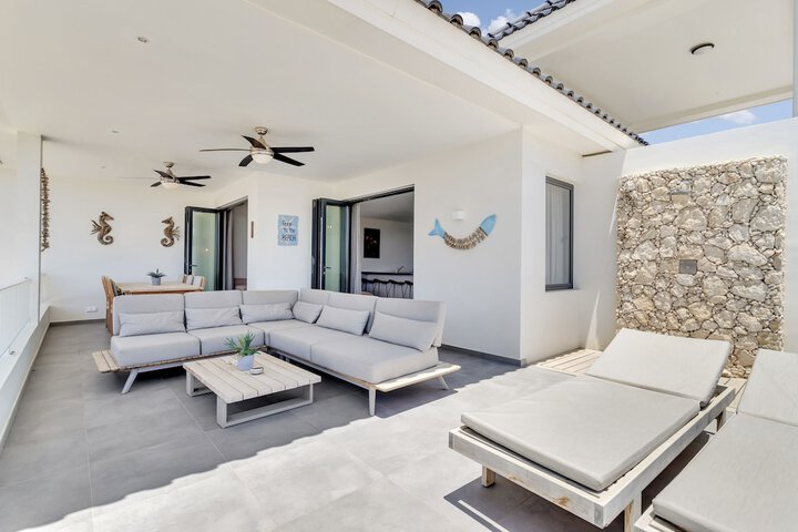Terrace/Patio 49 of 114