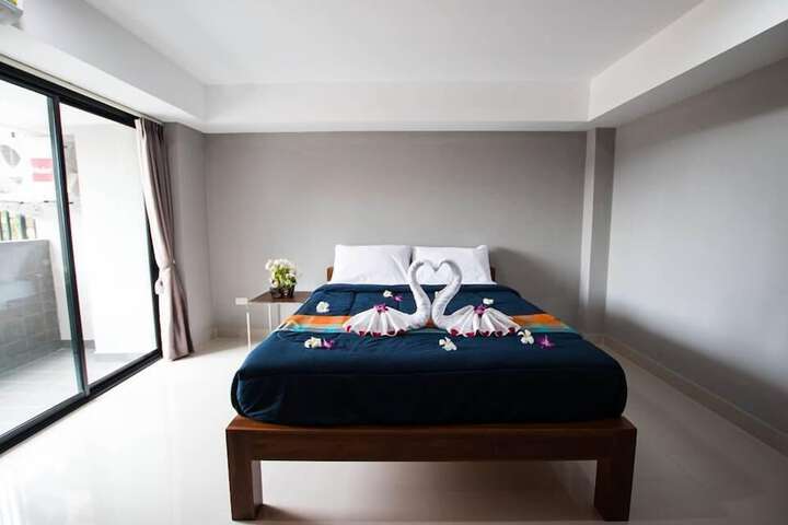 Room 15 of 40