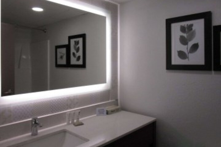 Room 21 of 36