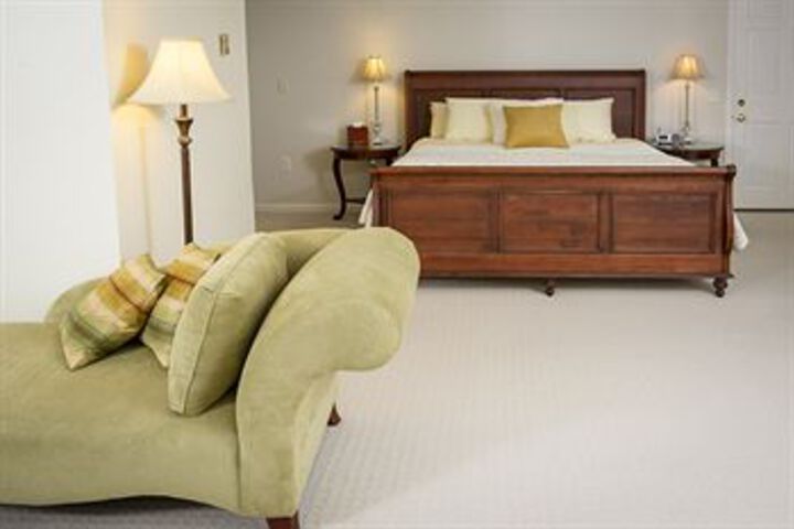 Room 26 of 29