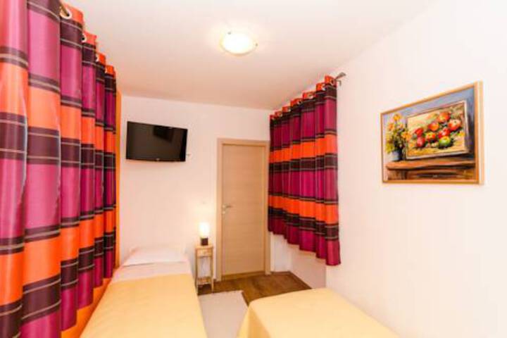 Room 3 of 12