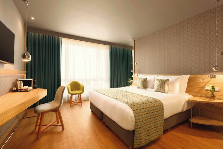 Room 58 of 89