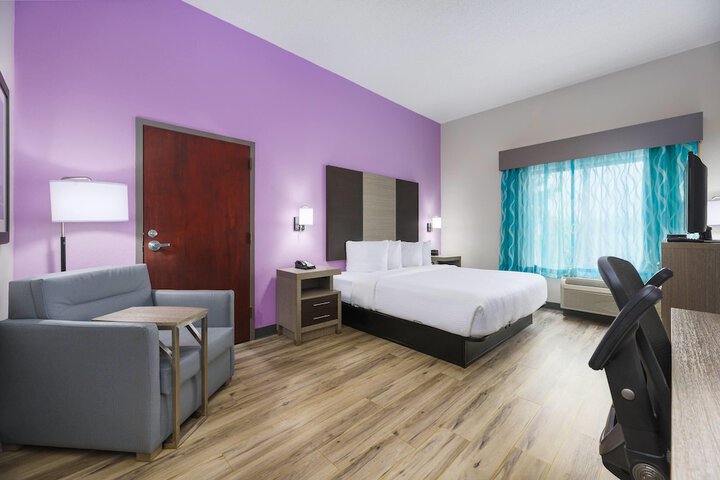 Room 18 of 49