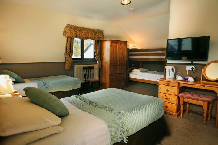 Room 12 of 15