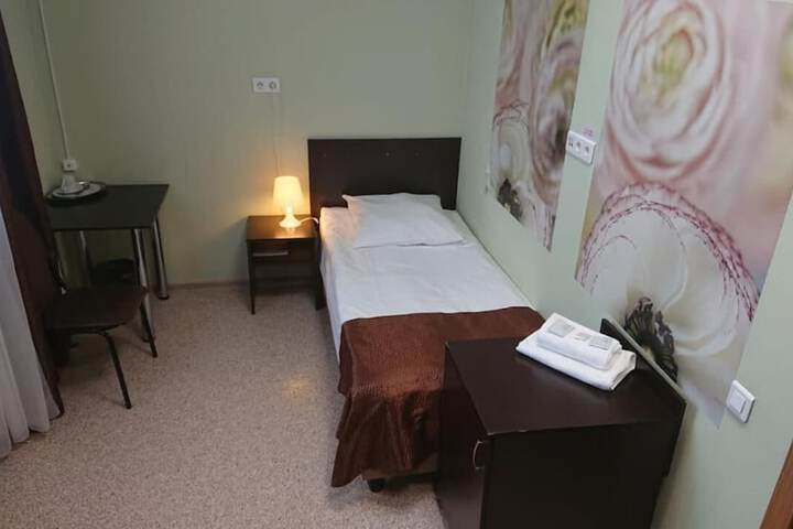 Room 21 of 49