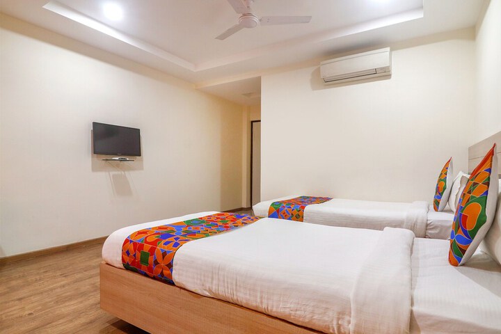 Room 20 of 27