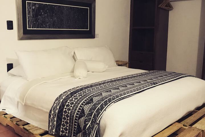 Room 10 of 41