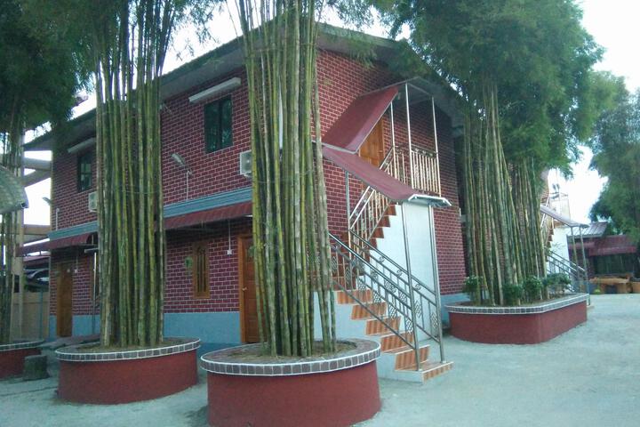 Hotel 3 of 5