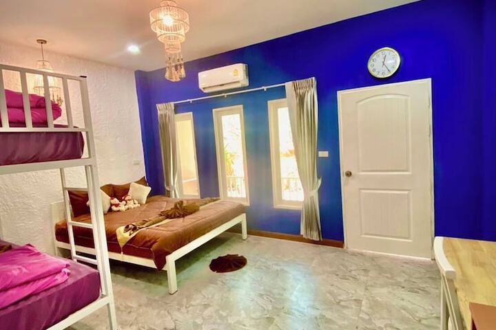Room 10 of 54