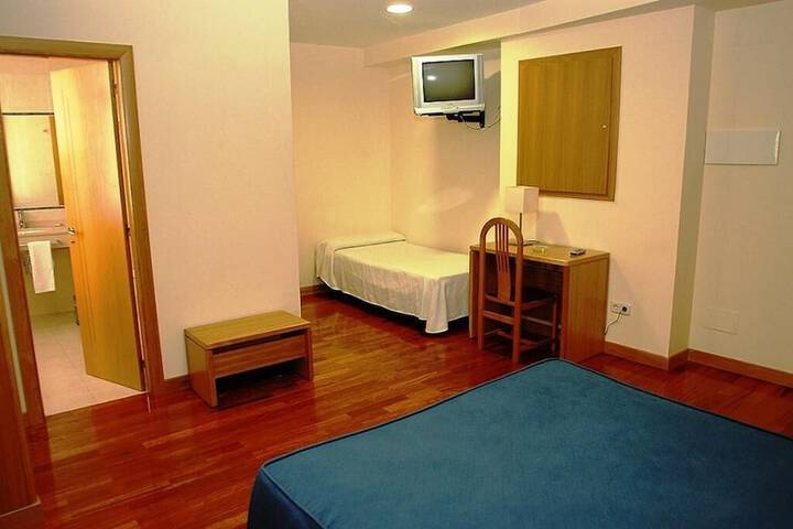 Room 7 of 34