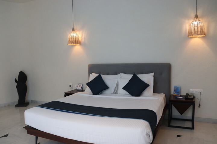 Room 46 of 142