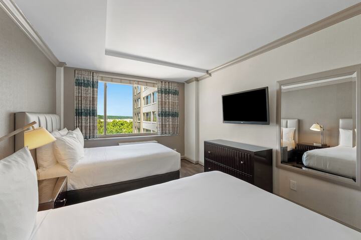 Room 18 of 105