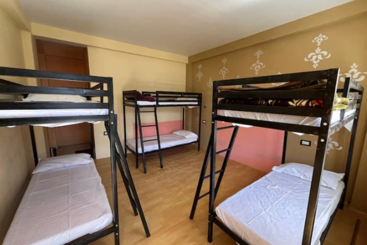 Room 3 of 31